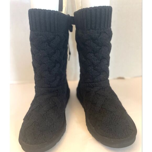 UGG Australia Women's Isla Black Knit Cable 1010669 Lace Up Boots Size 6 - Picture 1 of 13